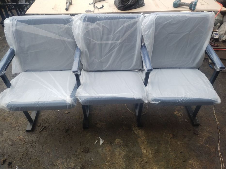 Скамейка для ожидания зала