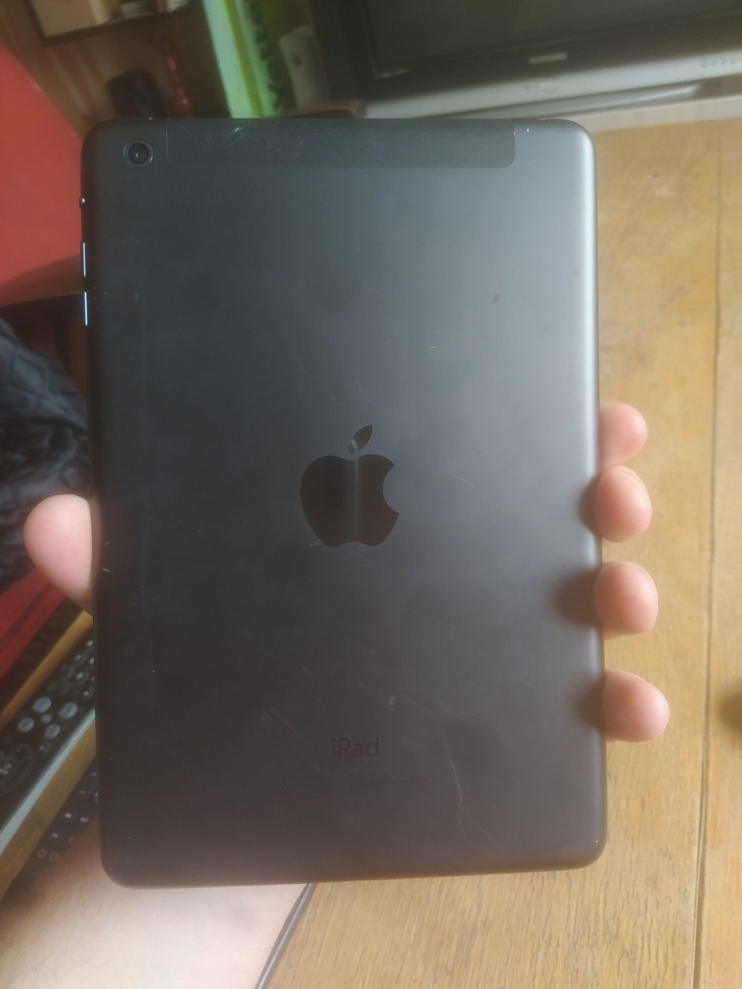 Таблет ipad mini model a1455