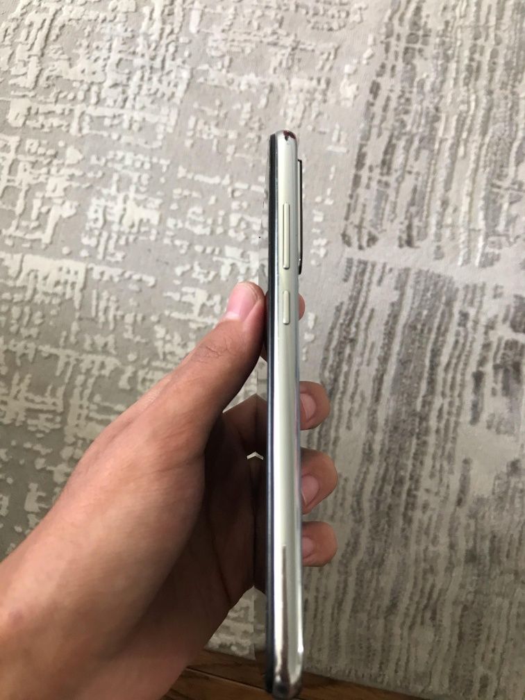 Обменяю Redmi Note 8 128gb