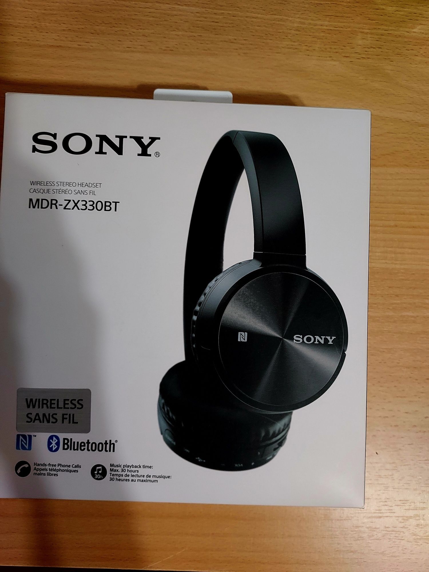 Vând căști Sony wireless bluetooth