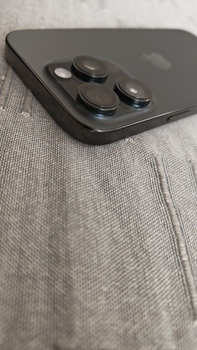 iPhone 16 pro отличен