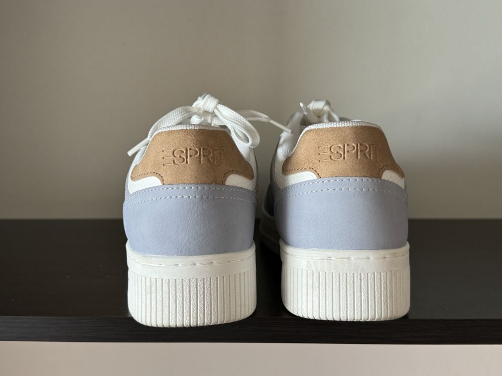 Esprit 40номер 25см Стелка Като Нови