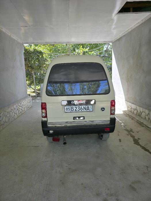 Damas sotiladi 2002 yil