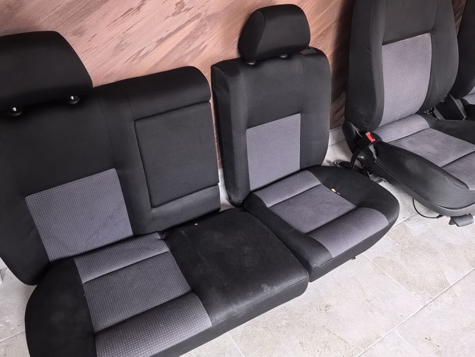 Седалки за Golf 4