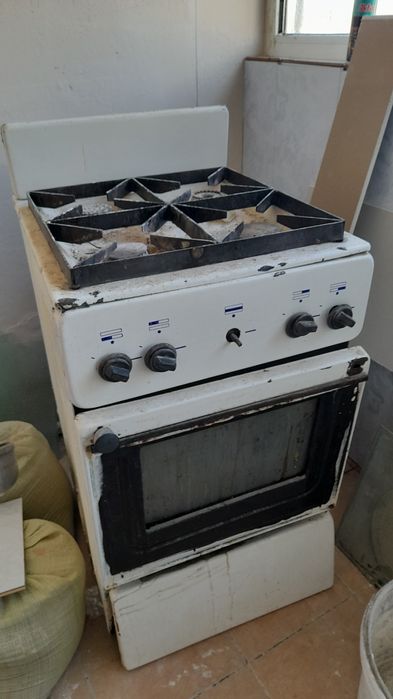 Газовая плита, 4х