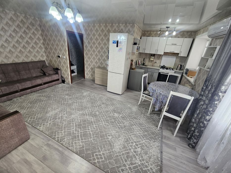 Продам 3-комнатную квартиру в центре города