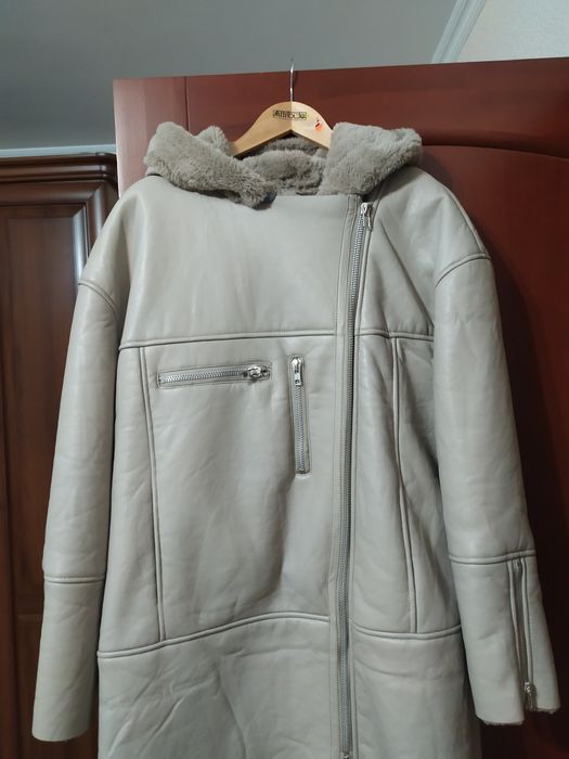 Продам женскую дубленку. Новая