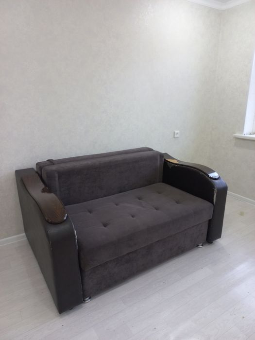 Продам диван в хорошем сост