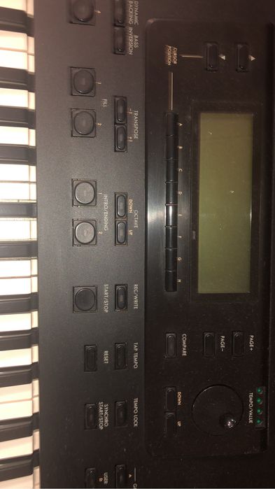 Синтезатор Korg i3