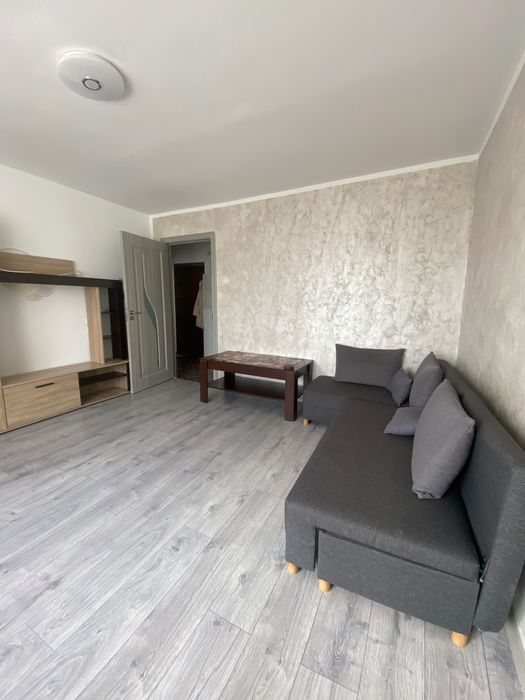 Închiriez garsonieră mobilată