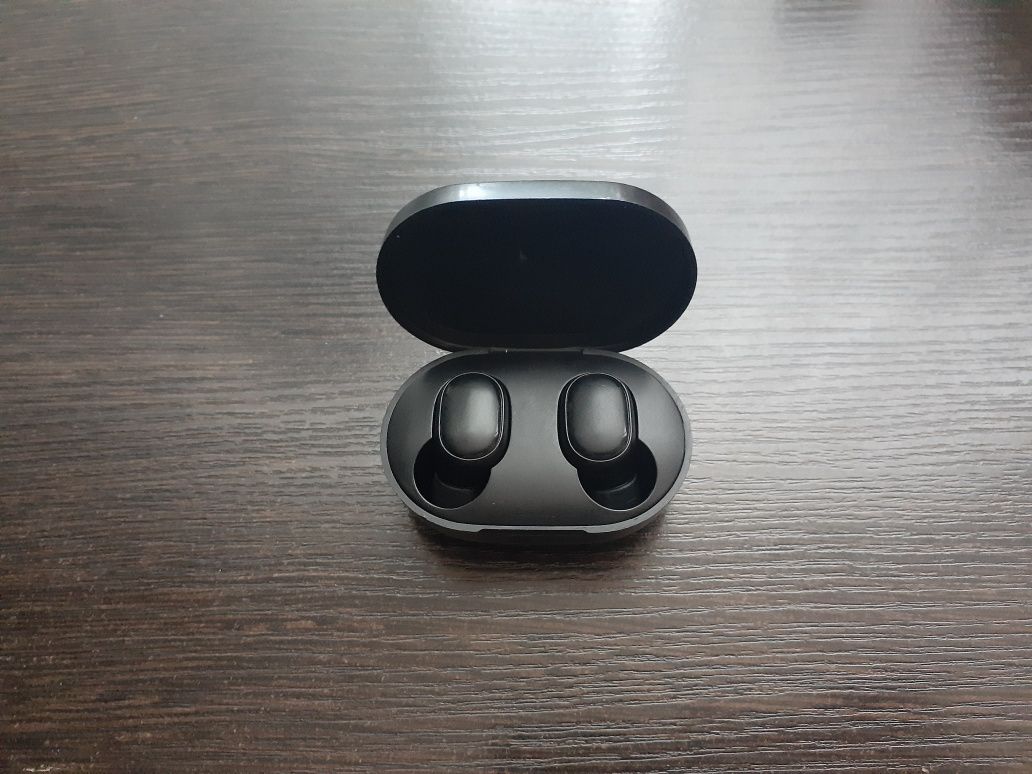 наушники Redmi AirDots.