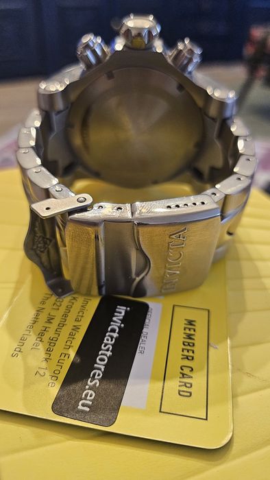 Ceas Invicta venom