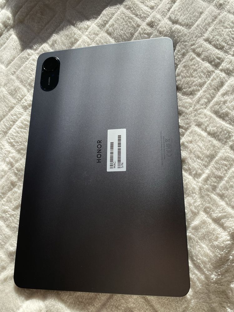 Honor pad x9 + клавиатура, калъф, стъклен протектор, стилус