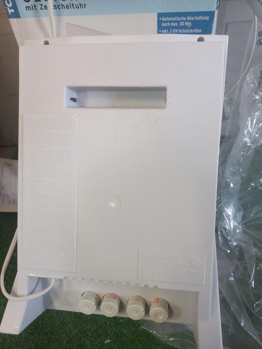 Lampa solară UV noua