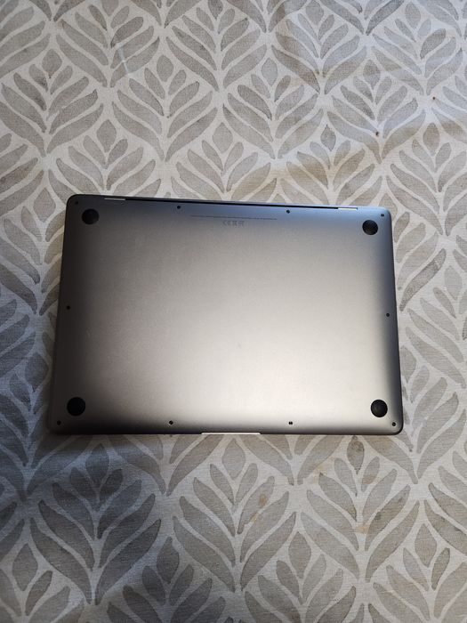 MacBook air 13 /2019/