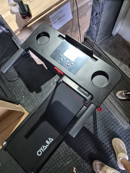 Banda de alergat modelul mare și mic nouă