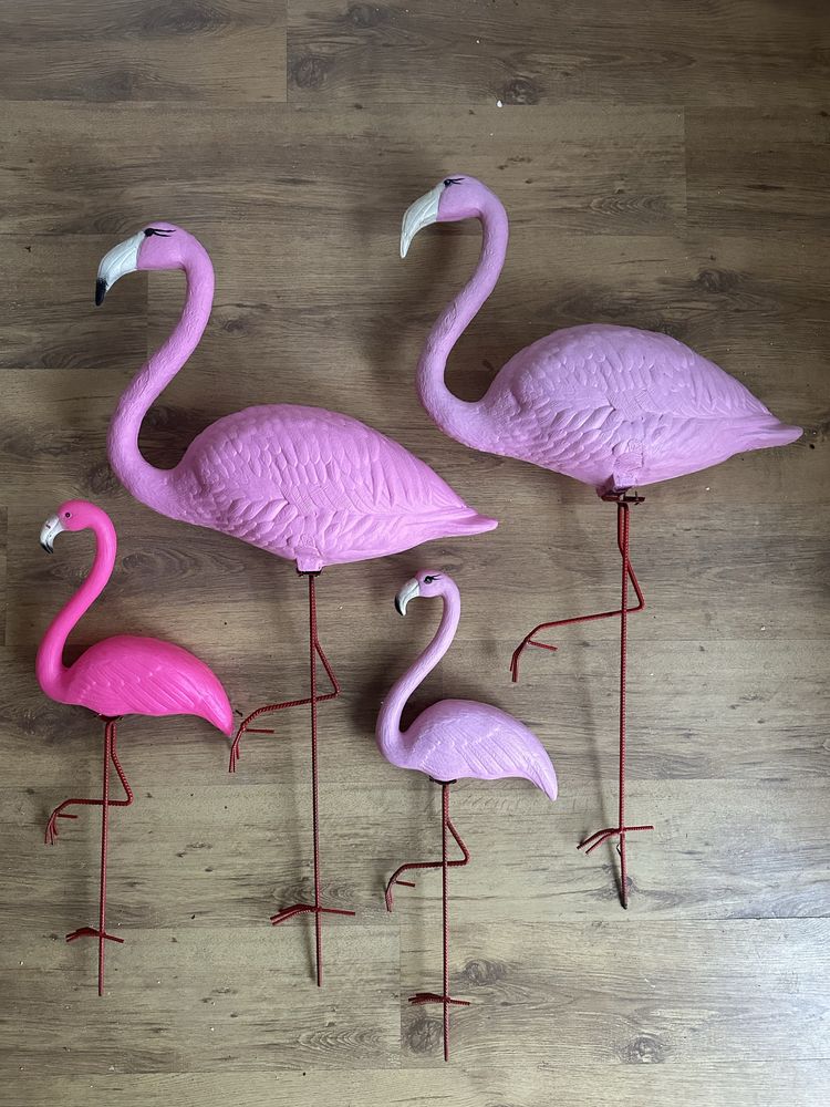 Figurine flamingo decorative.