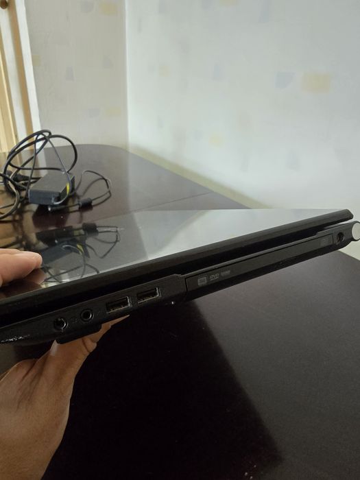 Acer aspire v3 17.3 инча /Бартер