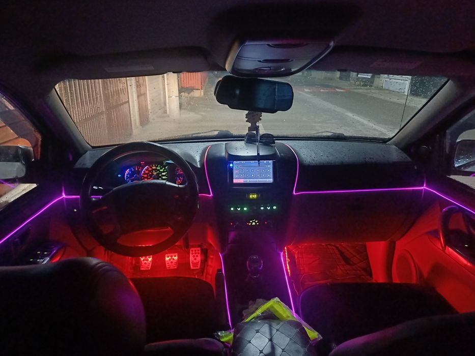 Kia sorento motor 2.5 motorina cutie manuala stare buna camera fata sp