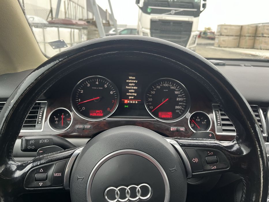 Audi A8 D3 4.2 газ
