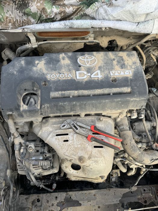 Мотор Авенсис 2,4 обьем