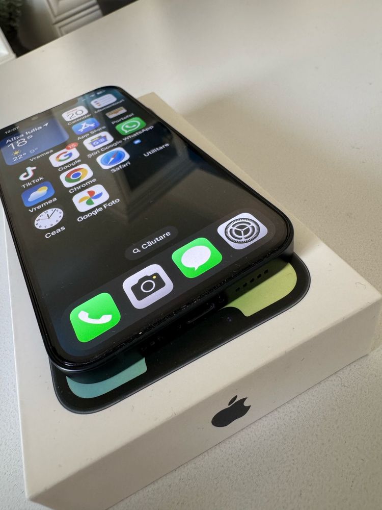 Vand iphone 14 negru