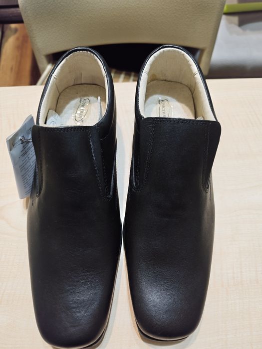 Официални обувки