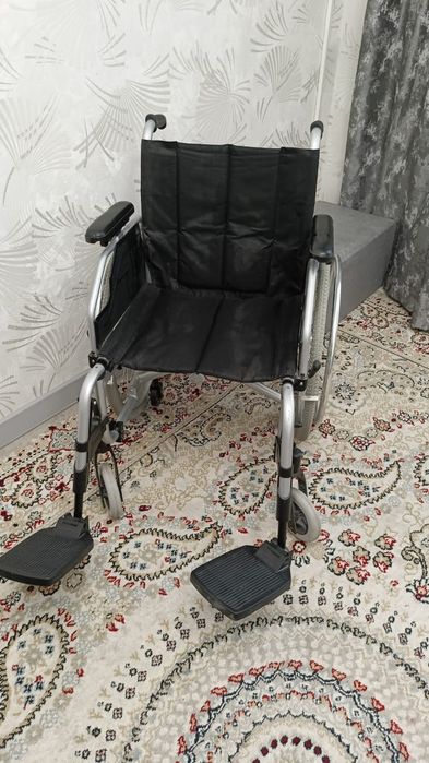 Инвалидная коляска