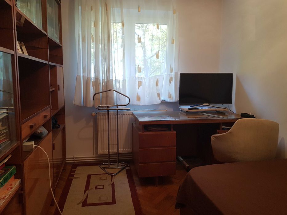 Apartament 4 camere, centrala term, loc parcare, etaj 1, Trivale Profi