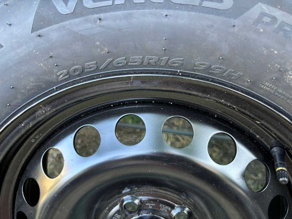 Jante noi  otel cu cauciucuri noi Hankook205/65R16 FORD/Vara-ORIGINALE