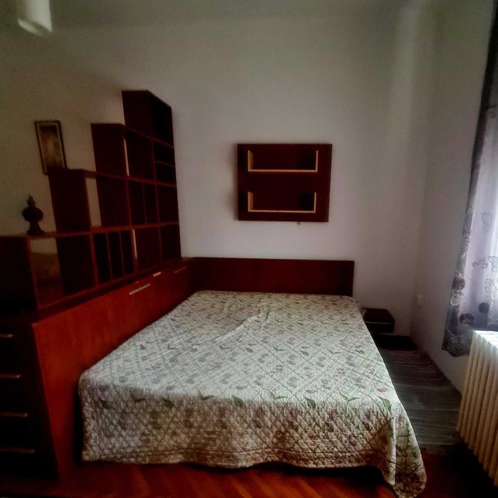 Apartament ultracentral,la casa,  zona Magazinului Crisul