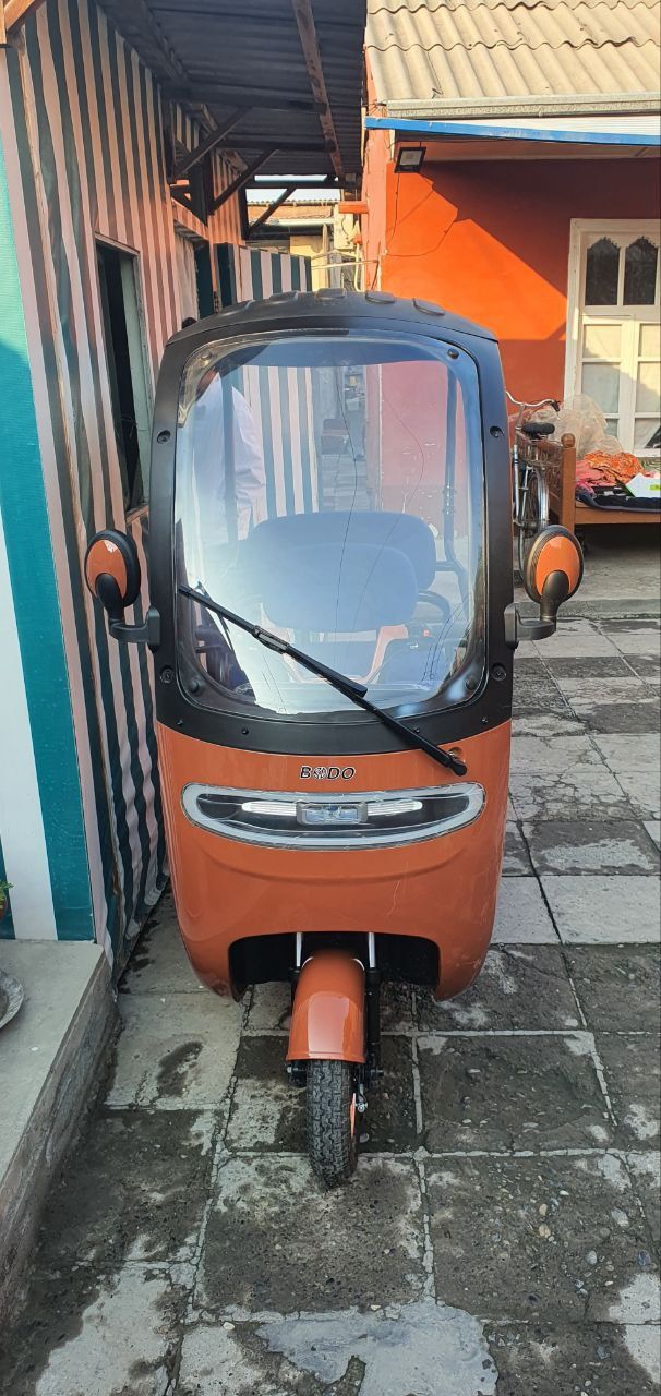 BODO трицикл новый