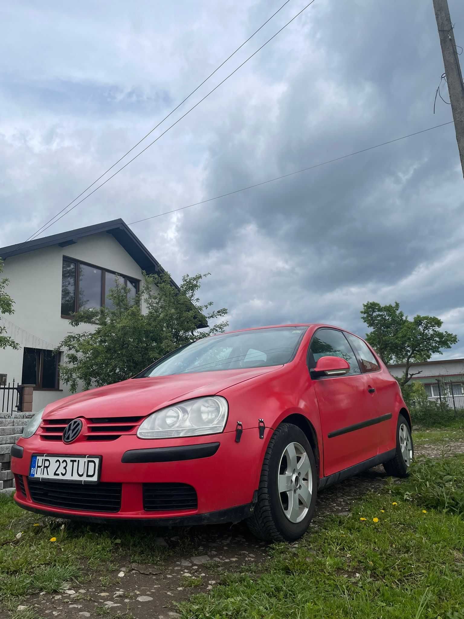 Vând golf5 1.9 tdi