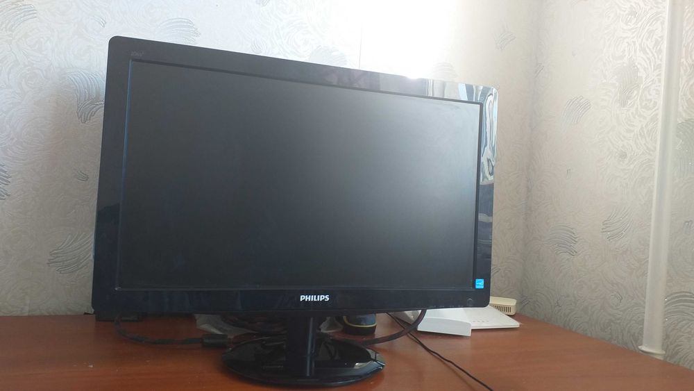 монитор в хорошем состоянии