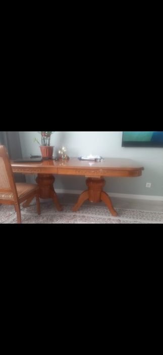 Продам большой стол из дуба