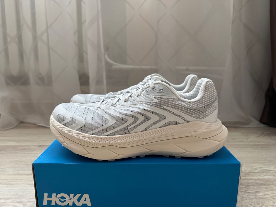 Hoka Tecton X 2 Carbon