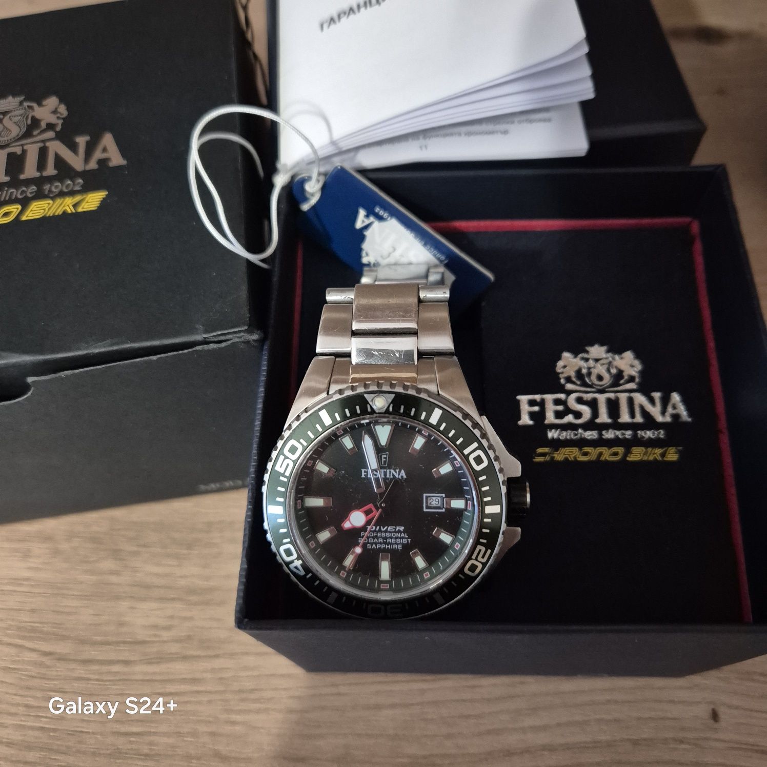 Часовник Festina