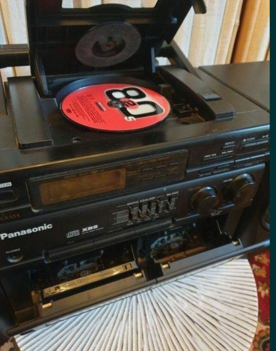 Radio-Casette Panasonic RX-DT610.