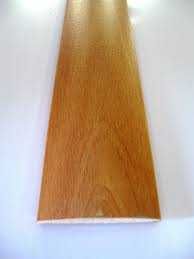 Наличник дверной новый в упаковке,белый ламинированный,светлый орех