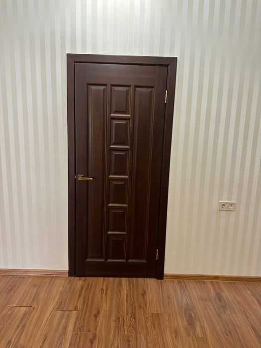 Продаю бу межкомнатные дверей