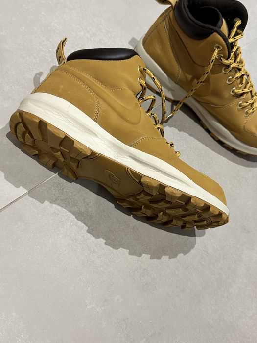 Зимни боти Nike Manoa Leather.