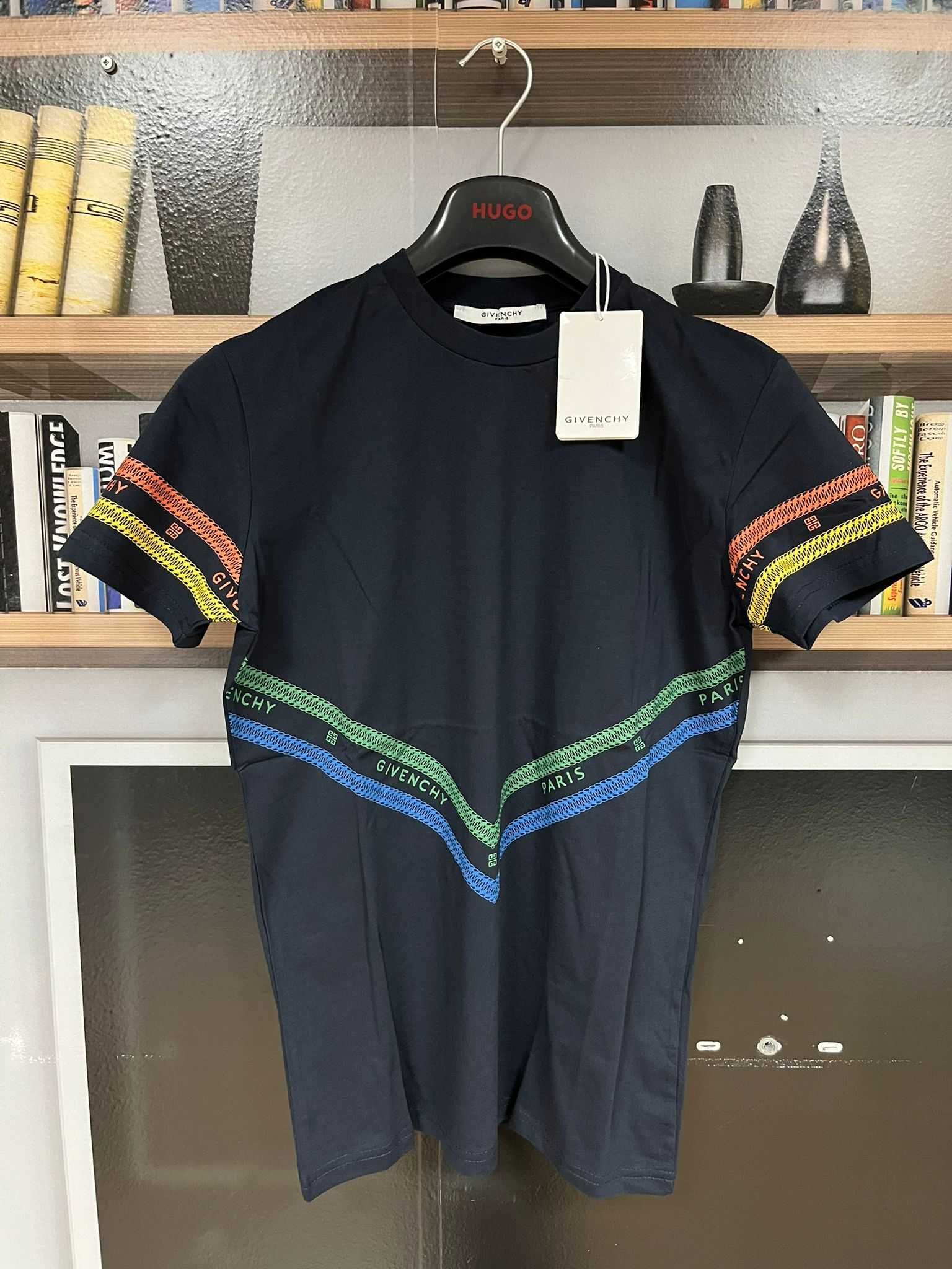 Мъжки тениски Emporio Armani, Karl Lagerfeld, Balmain !
