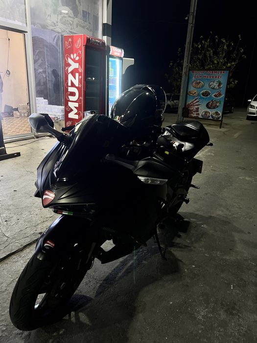 Dugatti 400 cc. 2500$