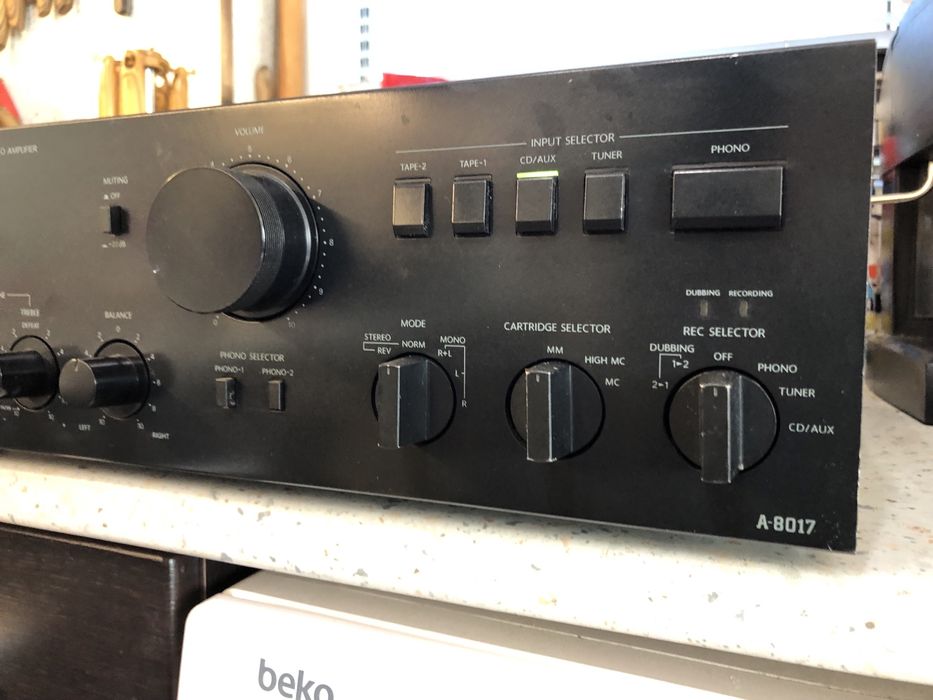 Onkyo A-8017 стерео