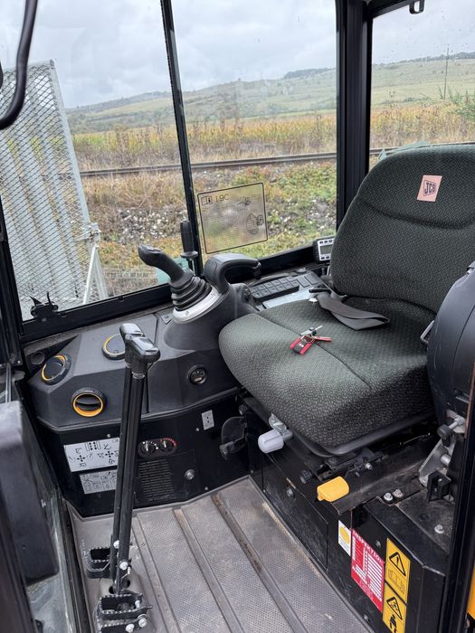 Excavator JCB 19C-1 + Remorcă 3.5 tone – Pachet complet!