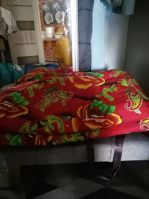 Продам көрпе б/у