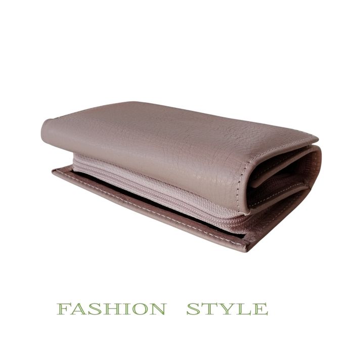 Дамски портфейл от естествена кожа