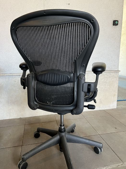 Herman Miller Aeron size B