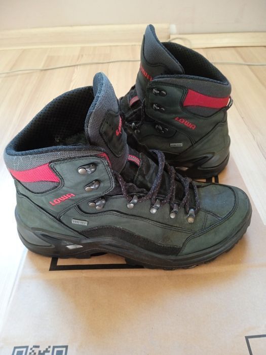 Lowa Renegade III Mid GTX 44 туристически обувки