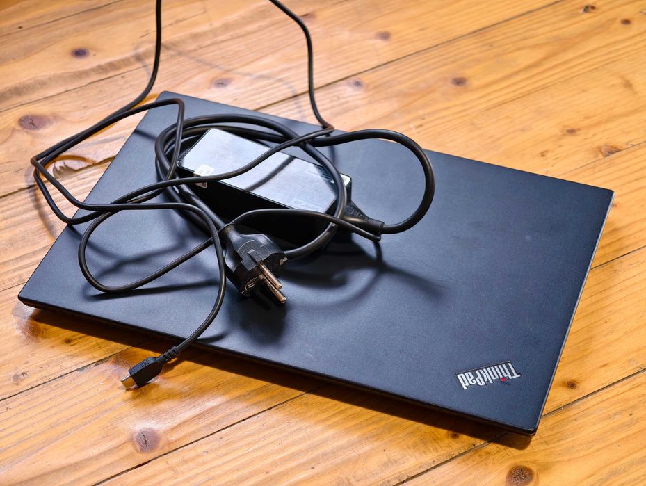 Lenovo Thinkpad T480s - i5-8240u,16GB RAM, 1TB SSD